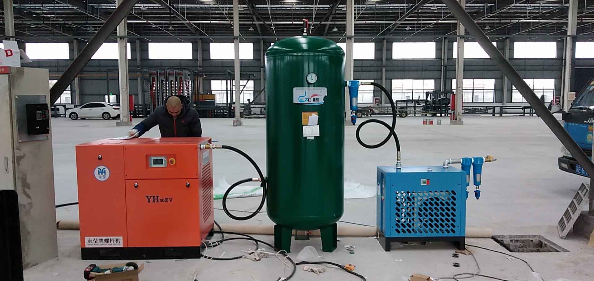 永磁變頻空壓機(jī)具體的使用注意事項(xiàng)，權(quán)偉永瑩螺桿空壓機(jī)廠家