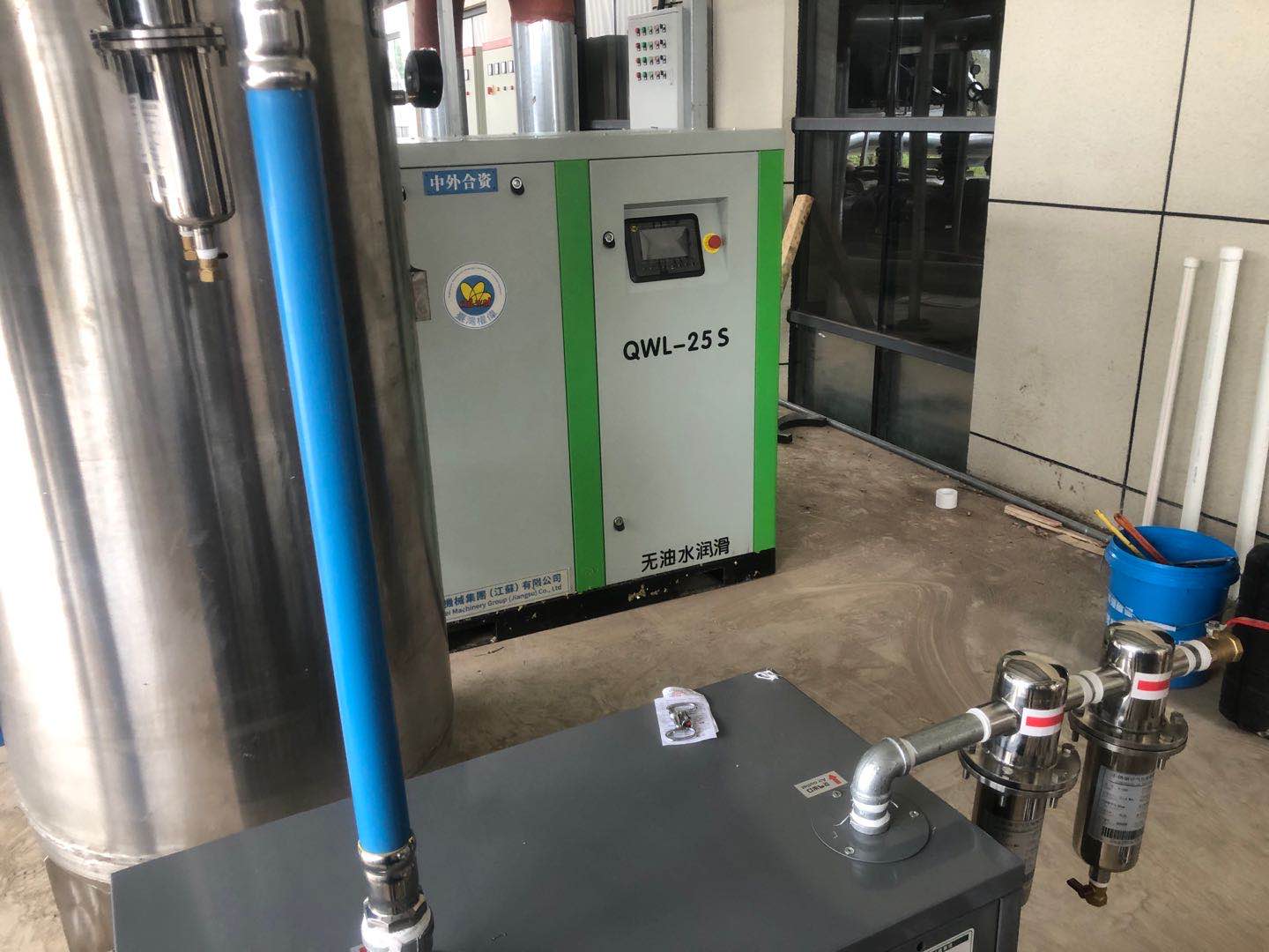 權偉,永瑩無油水潤滑空壓機